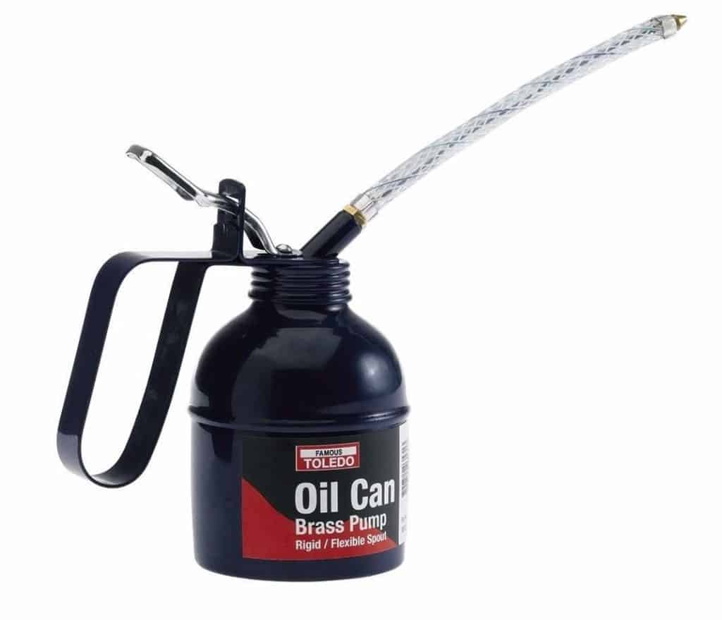 Лейка для масла. Samoa o standard oil can 174001. Масло вектор знак. Ретро моторные масла сша. Oil-canning.